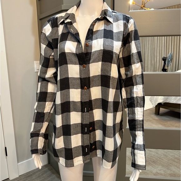 J. Crew Other - J. Crew Boys Flannel Shirt 10 Y Black and Cream Button Down